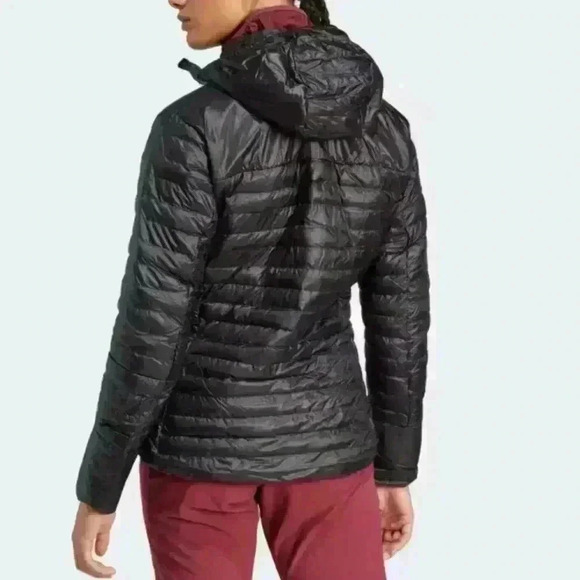 NWT TERREX TECHROCK DOWN 800 fill power
HOODED JACKET Sz M - Picture 2 of 9